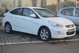 HYUNDAI Accent HYUNDAI Accent