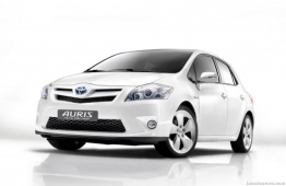 TOYOTA Auris TOYOTA Auris
