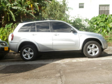 TOYOTA 2005